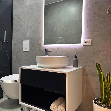 Loha Luxury * Tirana